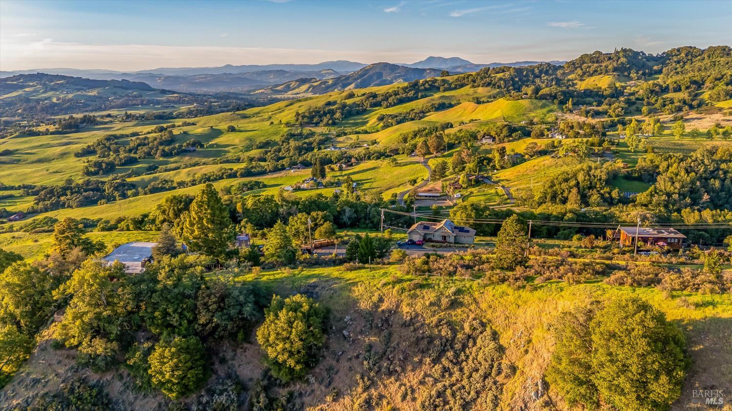 6048 Hyland Way Penngrove CA 94951