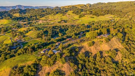 6048 Hyland Way Penngrove CA 94951