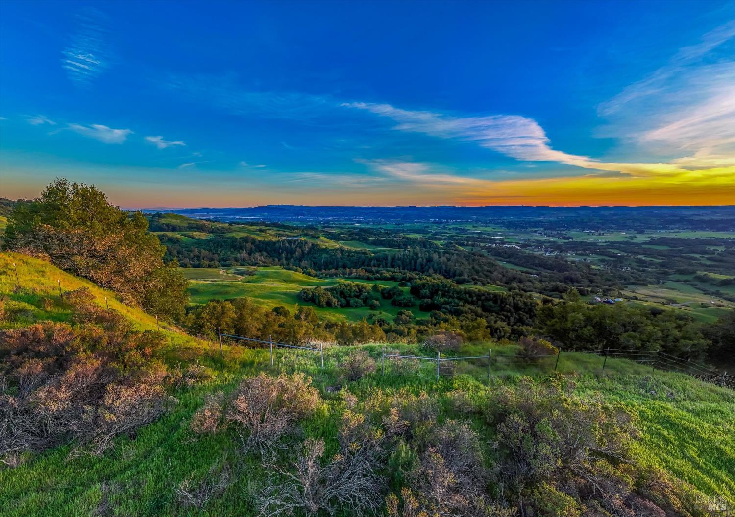 6048 Hyland Way Penngrove CA 94951