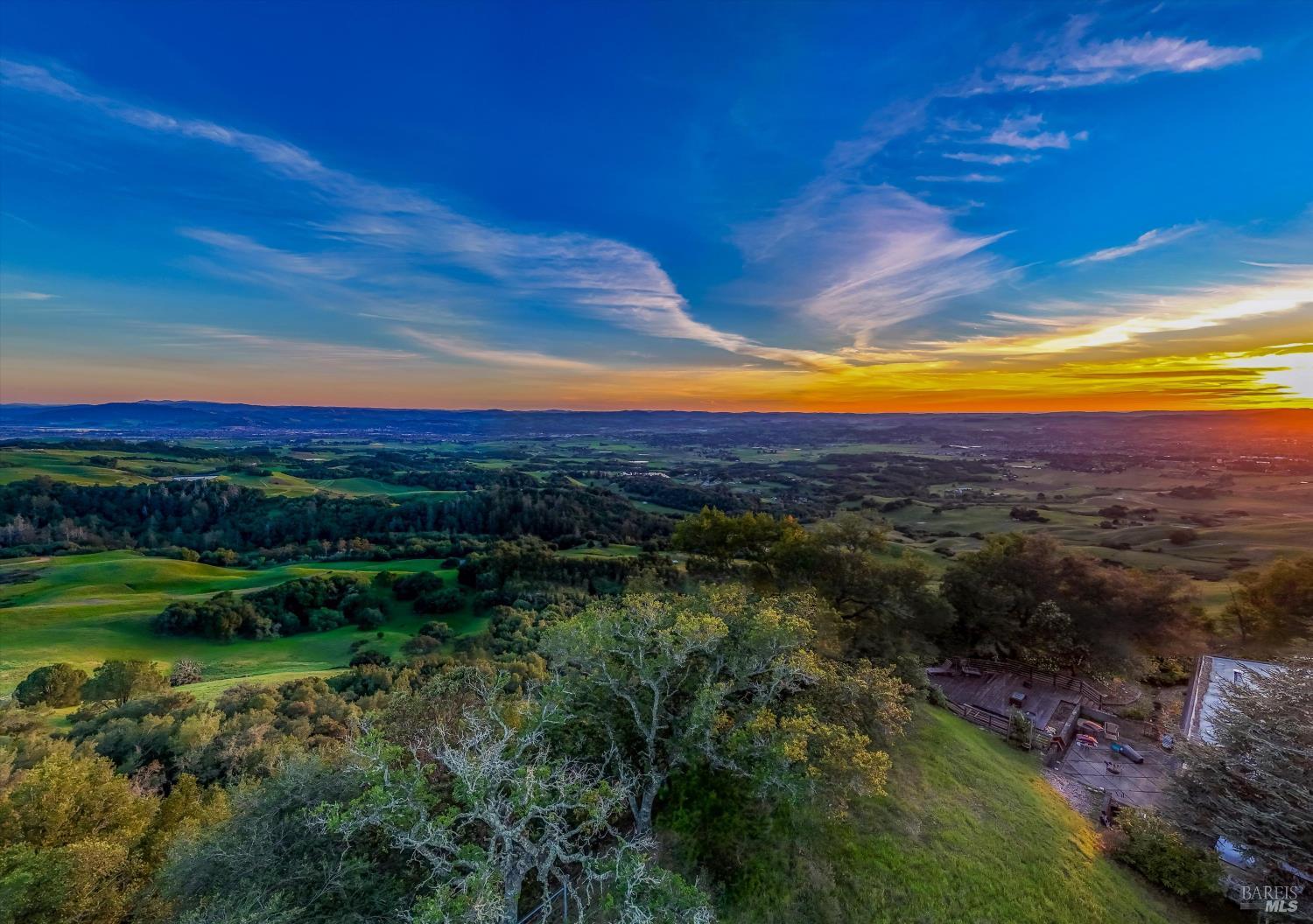 6048 Hyland Way Penngrove CA 94951