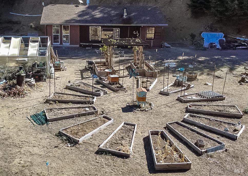 30750 Timberline Road Willits CA 95490