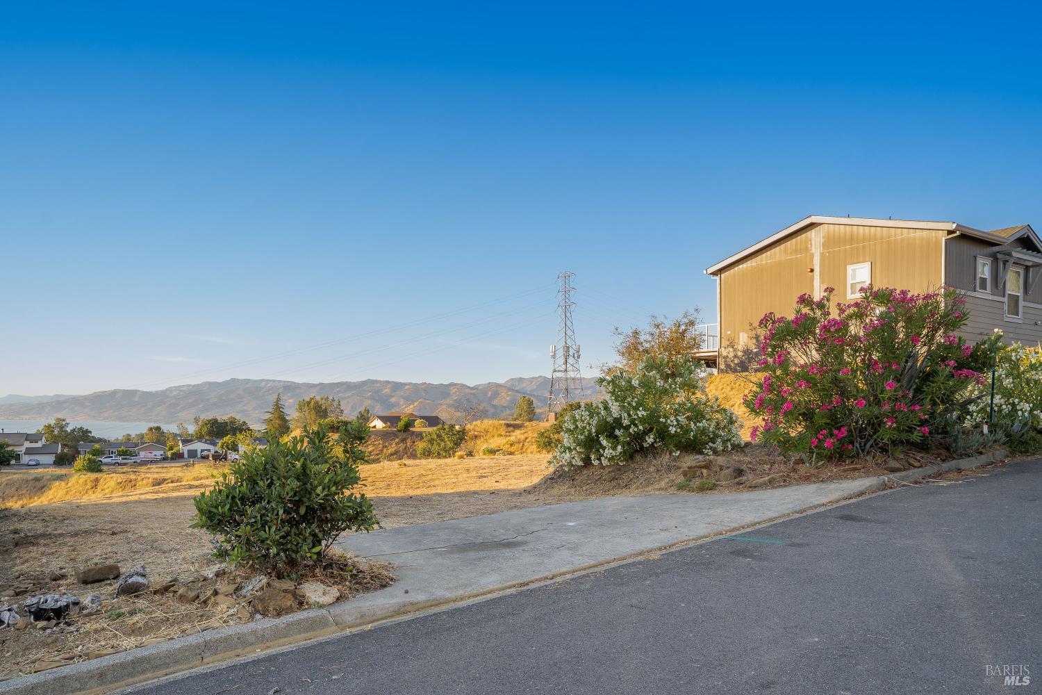 220 Manzanita Lane Napa CA 94558