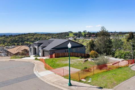 3611 Orbetello Court Santa Rosa CA 95404