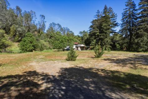27632 Asti Road Cloverdale CA 95425