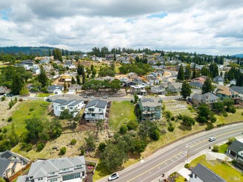 3725 Deauville Place Santa Rosa CA 95403