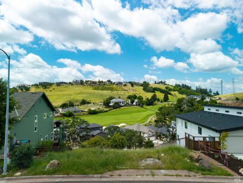 3725 Deauville Place Santa Rosa CA 95403