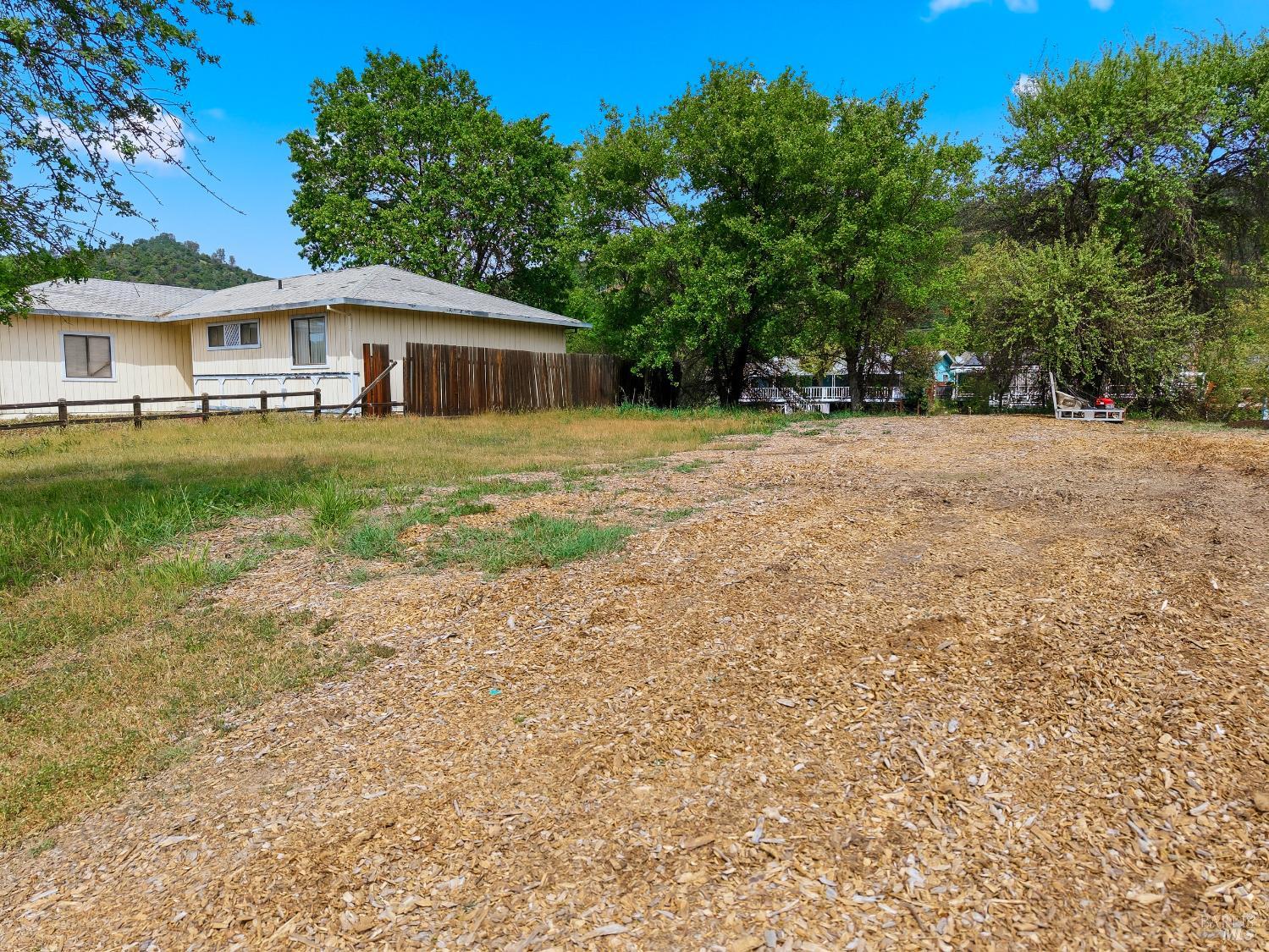 13344 Anchor Village Clearlake Oaks CA 95423
