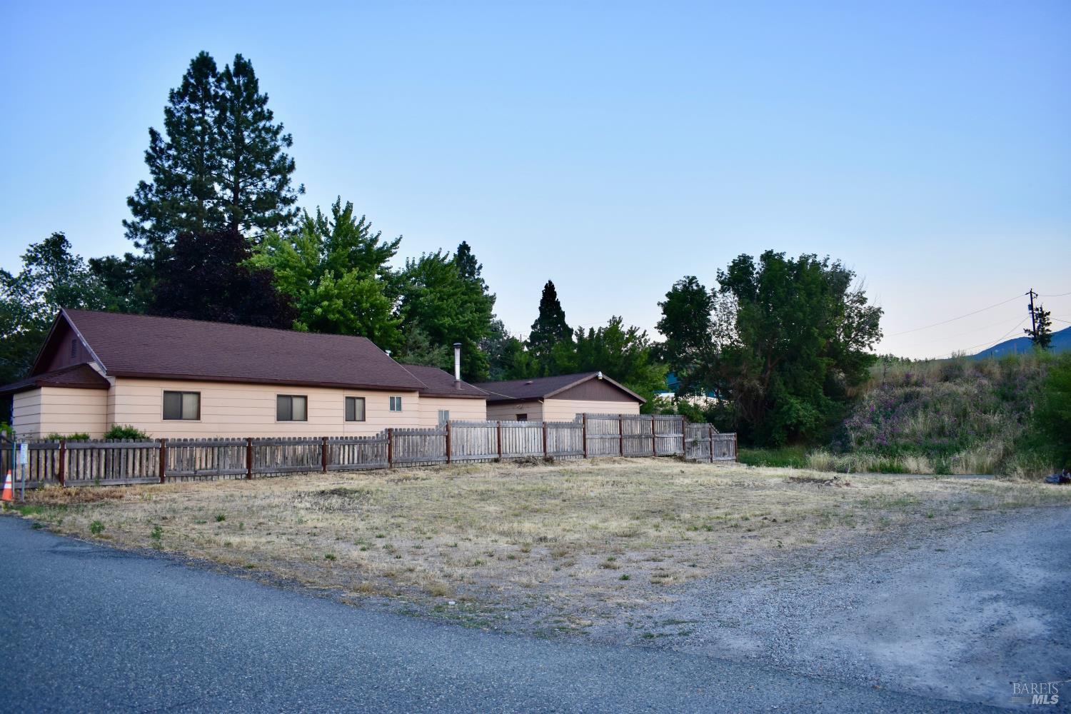 563 Shasta Avenue Weed CA 96094