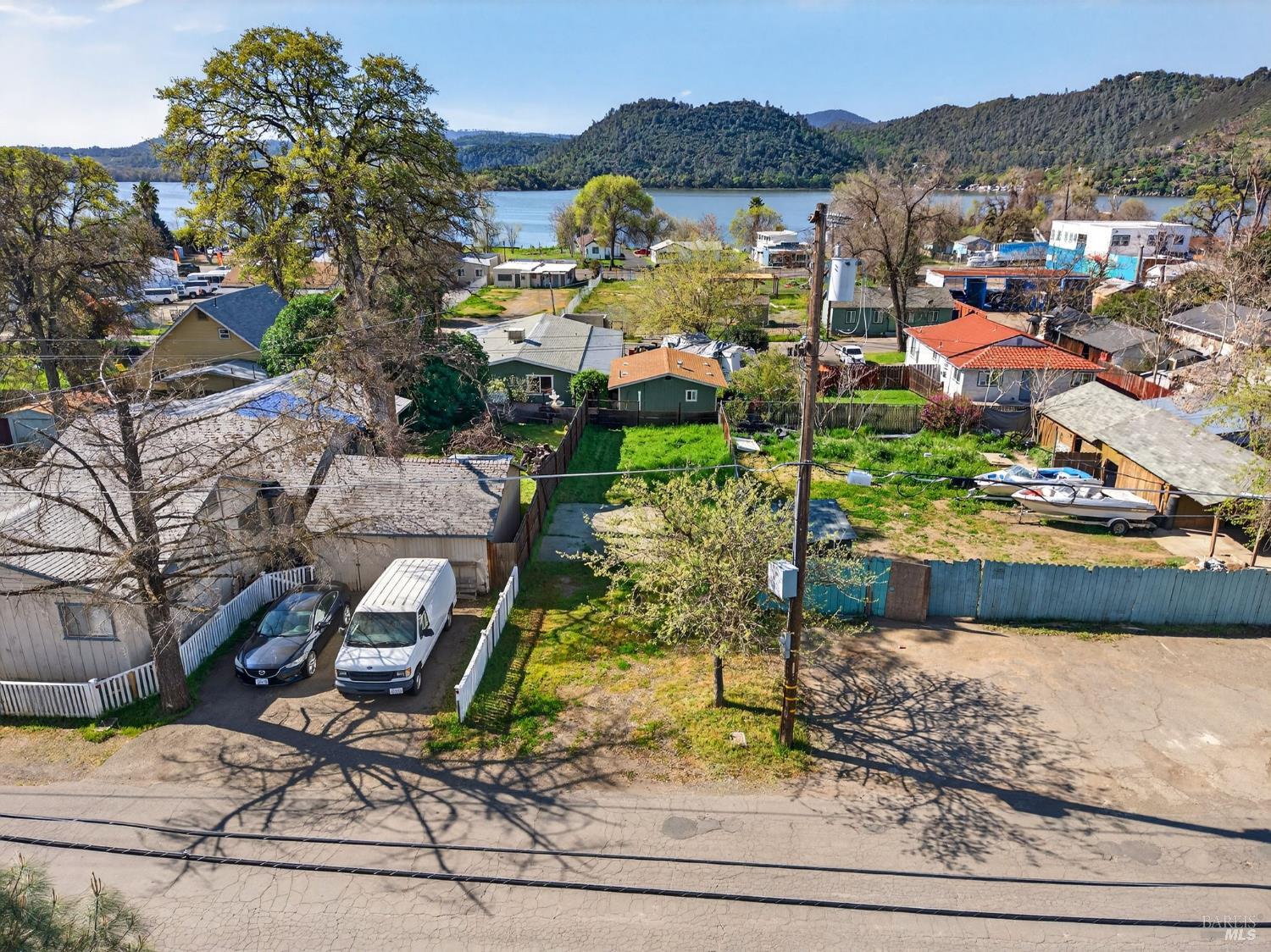 14537 Palmer Avenue Clearlake CA 95422