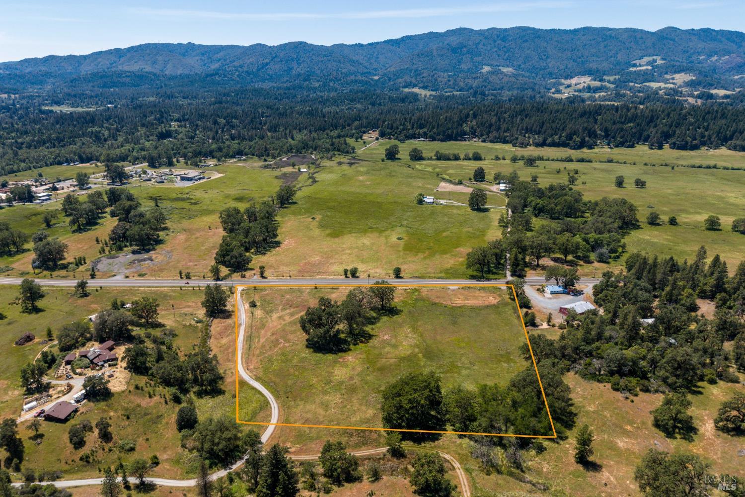 45455 Highway 101 Laytonville CA 95454