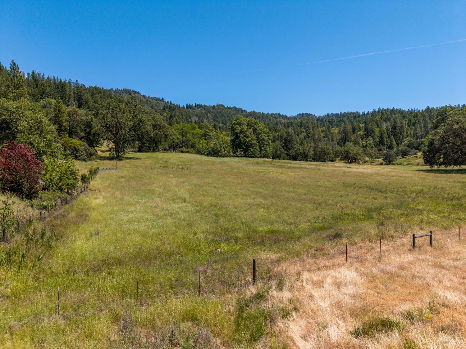 45455 Highway 101 Laytonville CA 95454