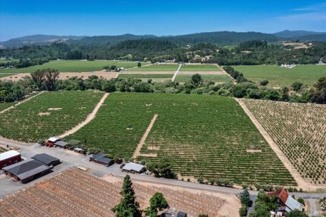 1580 Magnolia Drive Healdsburg CA 95448