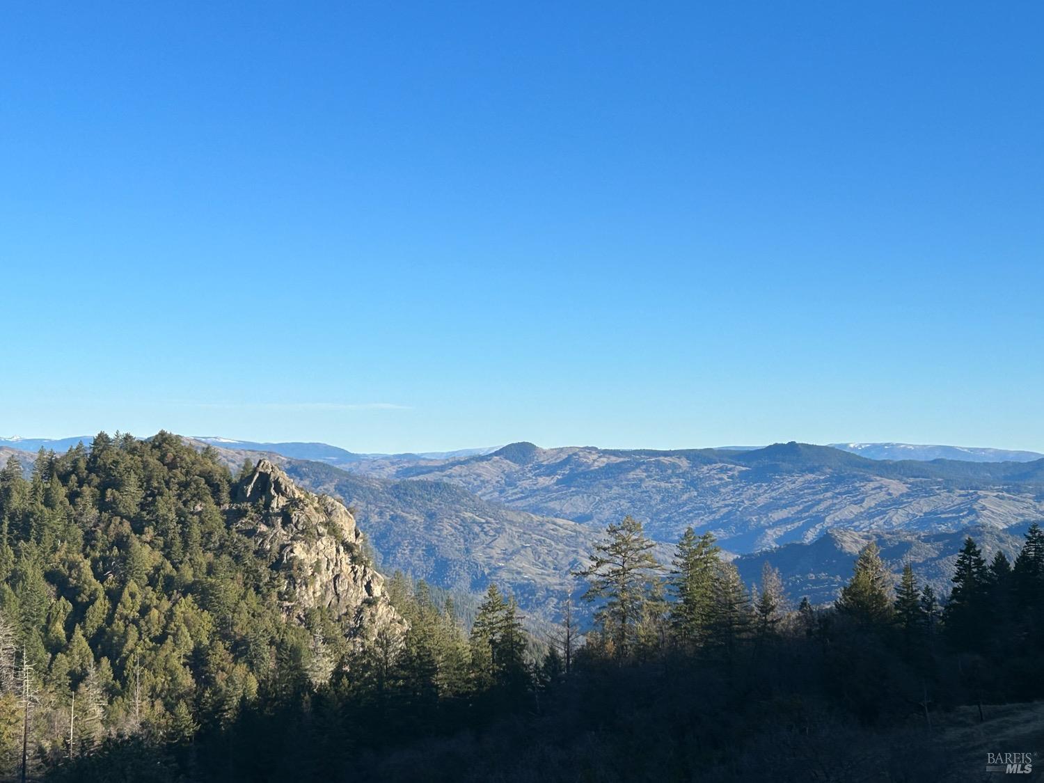 9000 Spyrock Road Laytonville CA 95454
