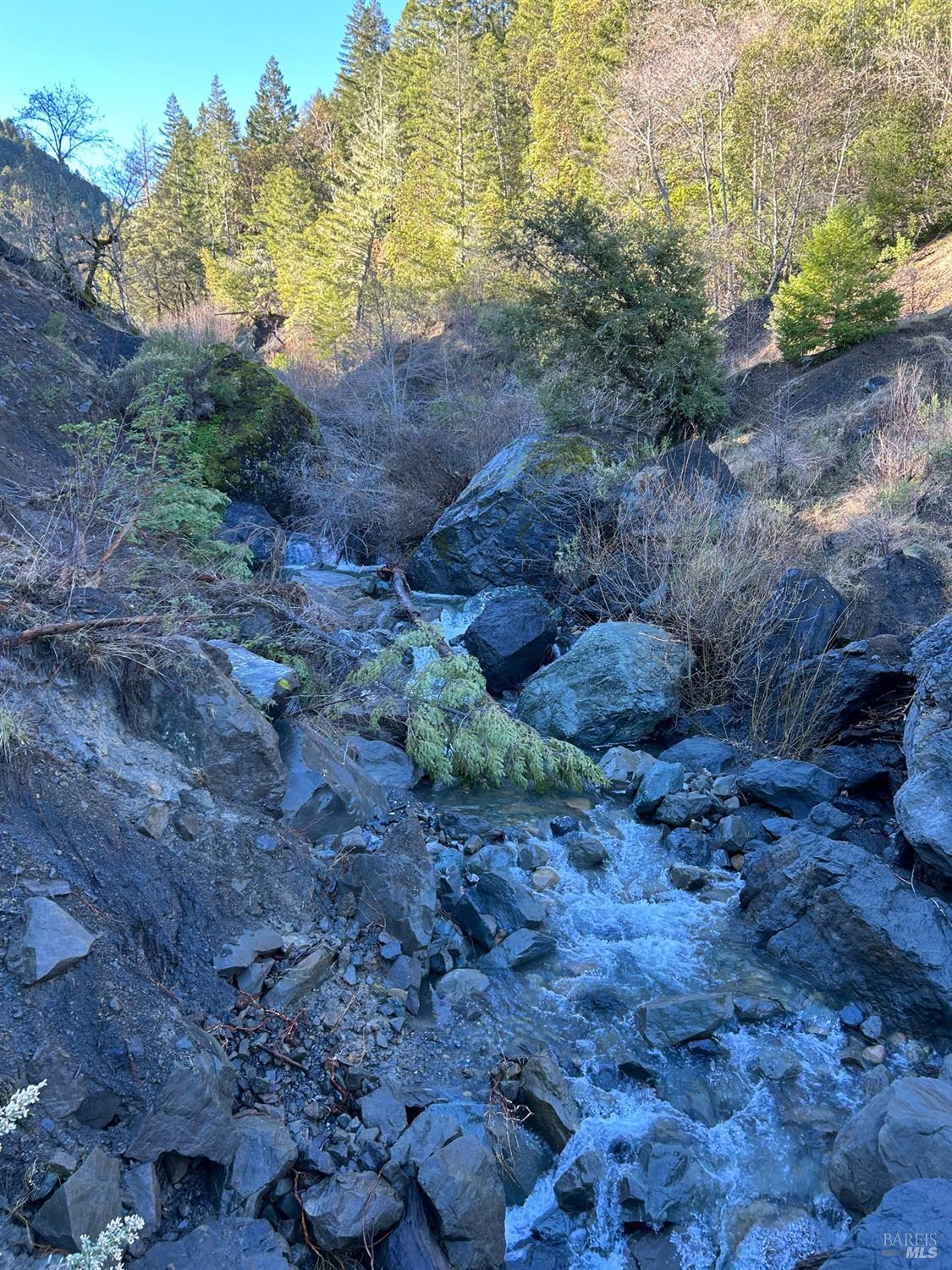 9000 Spyrock Road Laytonville CA 95454
