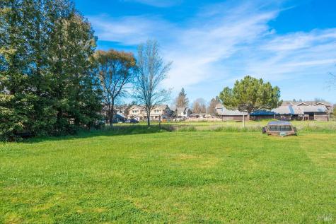 2166 Burbank Avenue Santa Rosa CA 95407