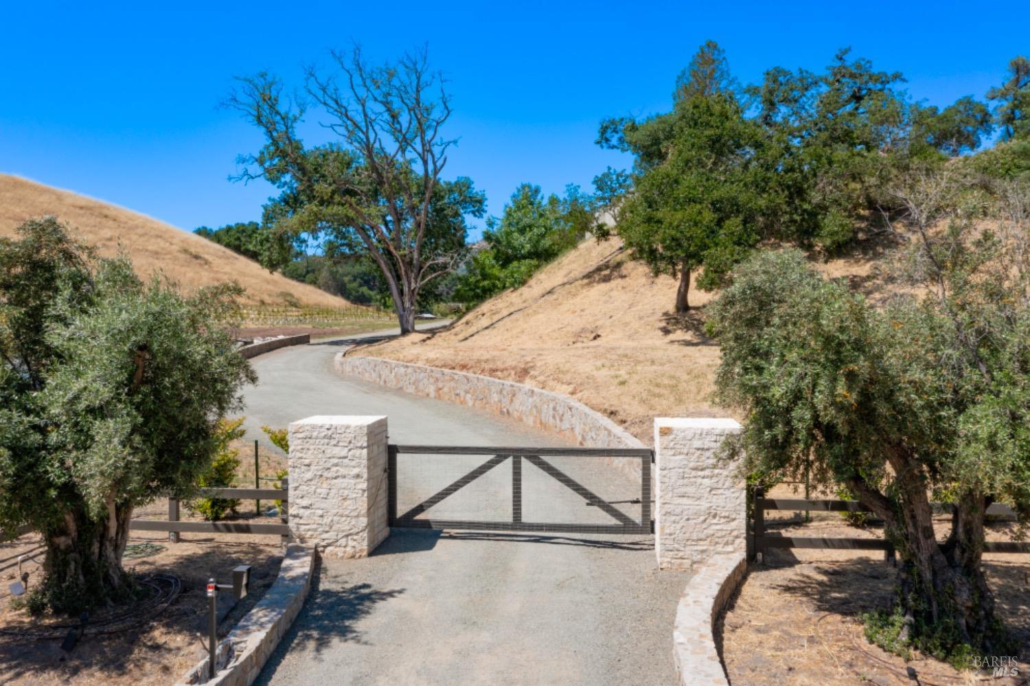 2641 Riebli Road Santa Rosa CA 95404