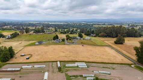 4758 Blank Road Sebastopol CA 95472