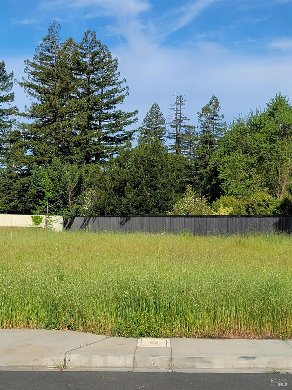 1081 Trentadue Way Healdsburg CA 95448