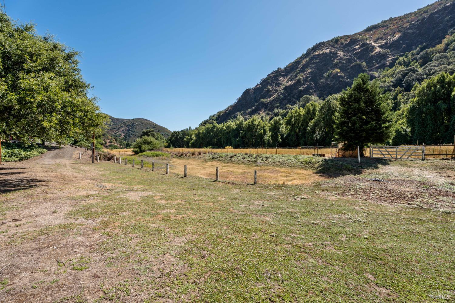 8670 Scotts Valley Road Upper Lake CA 95485