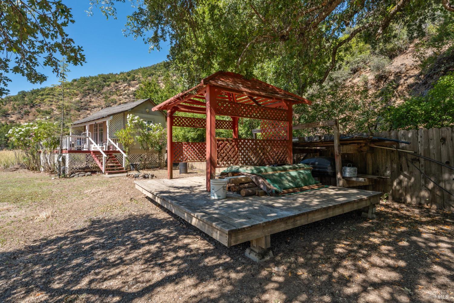 8670 Scotts Valley Road Upper Lake CA 95485