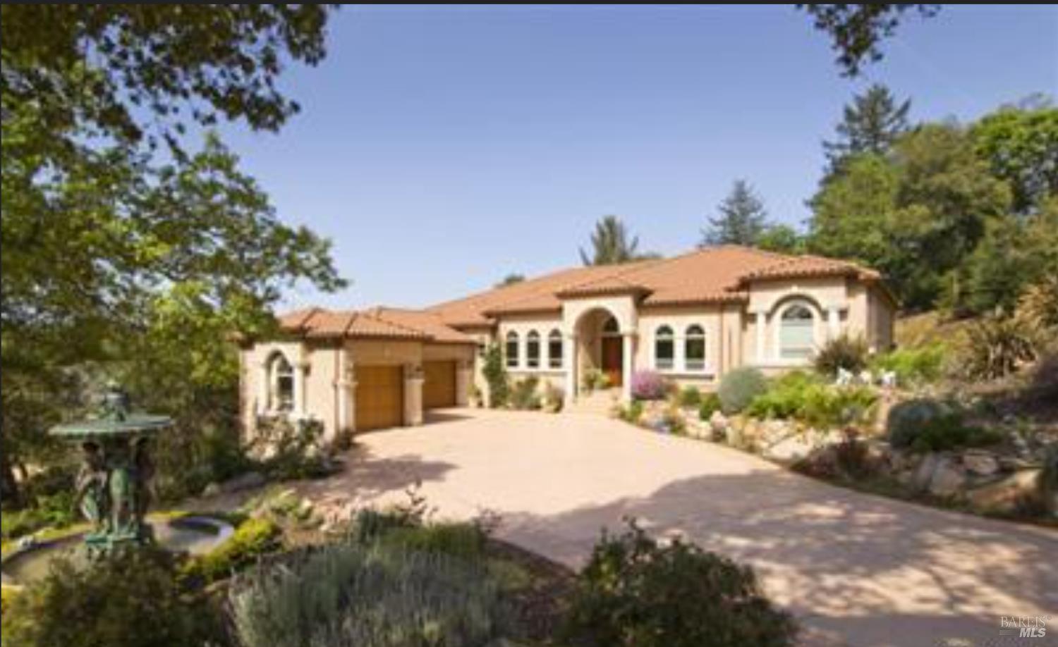 3600 Crown Hill Drive Santa Rosa CA 95404