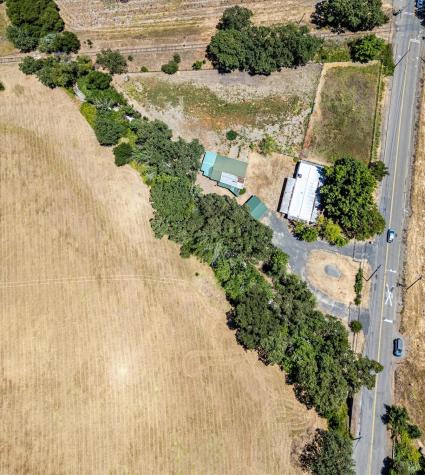 375 Limerick Lane Healdsburg CA 95448