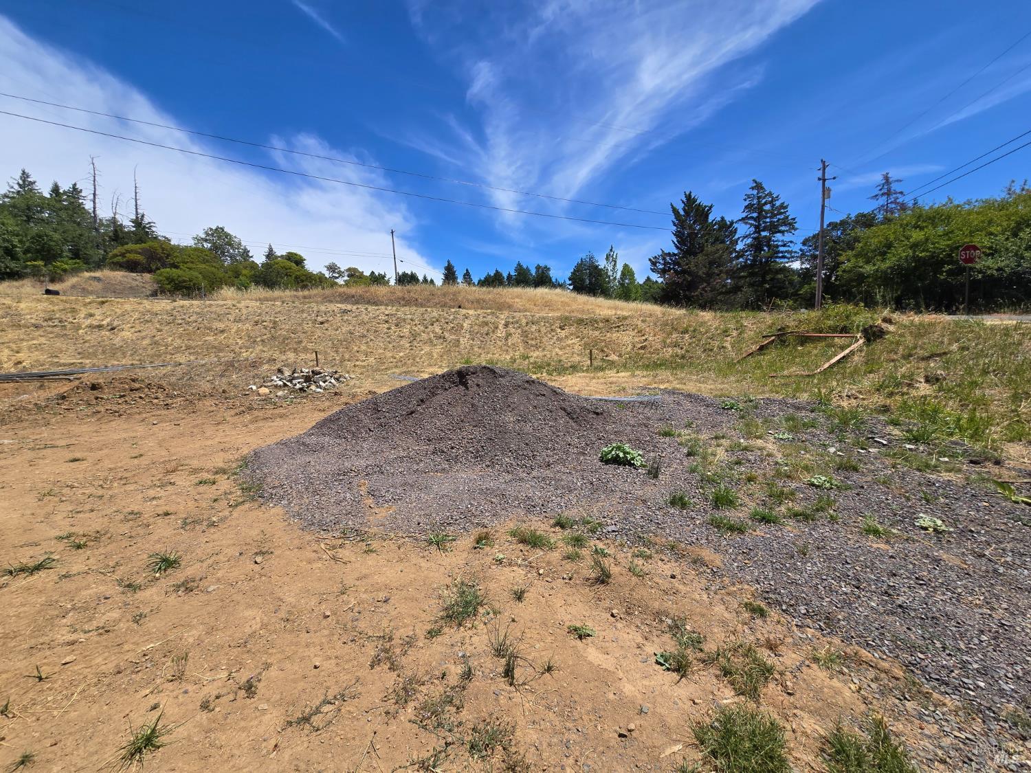 26102 Peacock Road Willits CA 95490