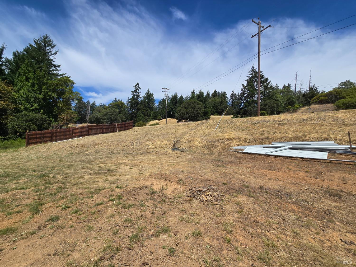 26102 Peacock Road Willits CA 95490
