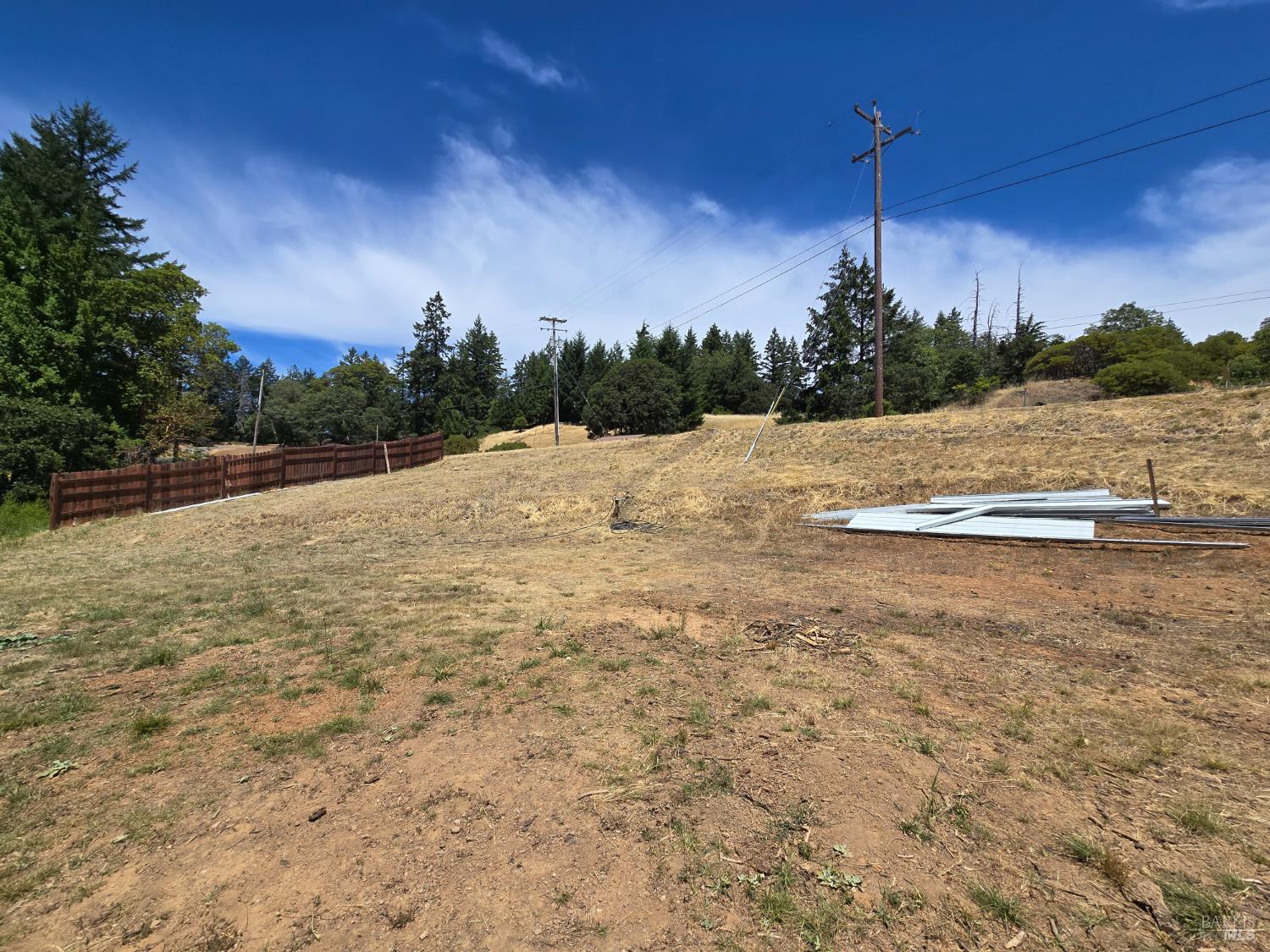 26102 Peacock Road Willits CA 95490