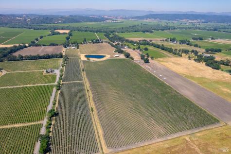 5744 Highway 128 Geyserville CA 95441