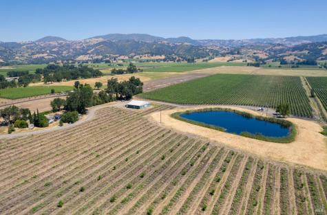 5744 Highway 128 Geyserville CA 95441