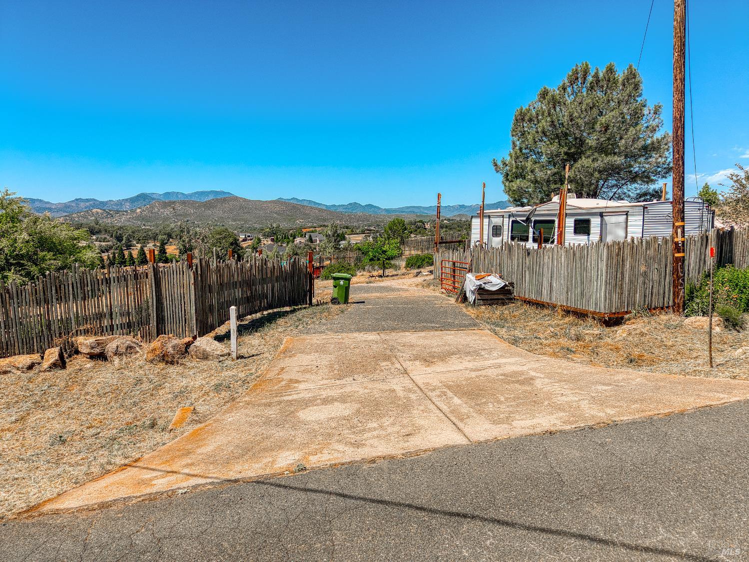 21738 Yankee Valley Road Hidden Valley Lake CA 95467
