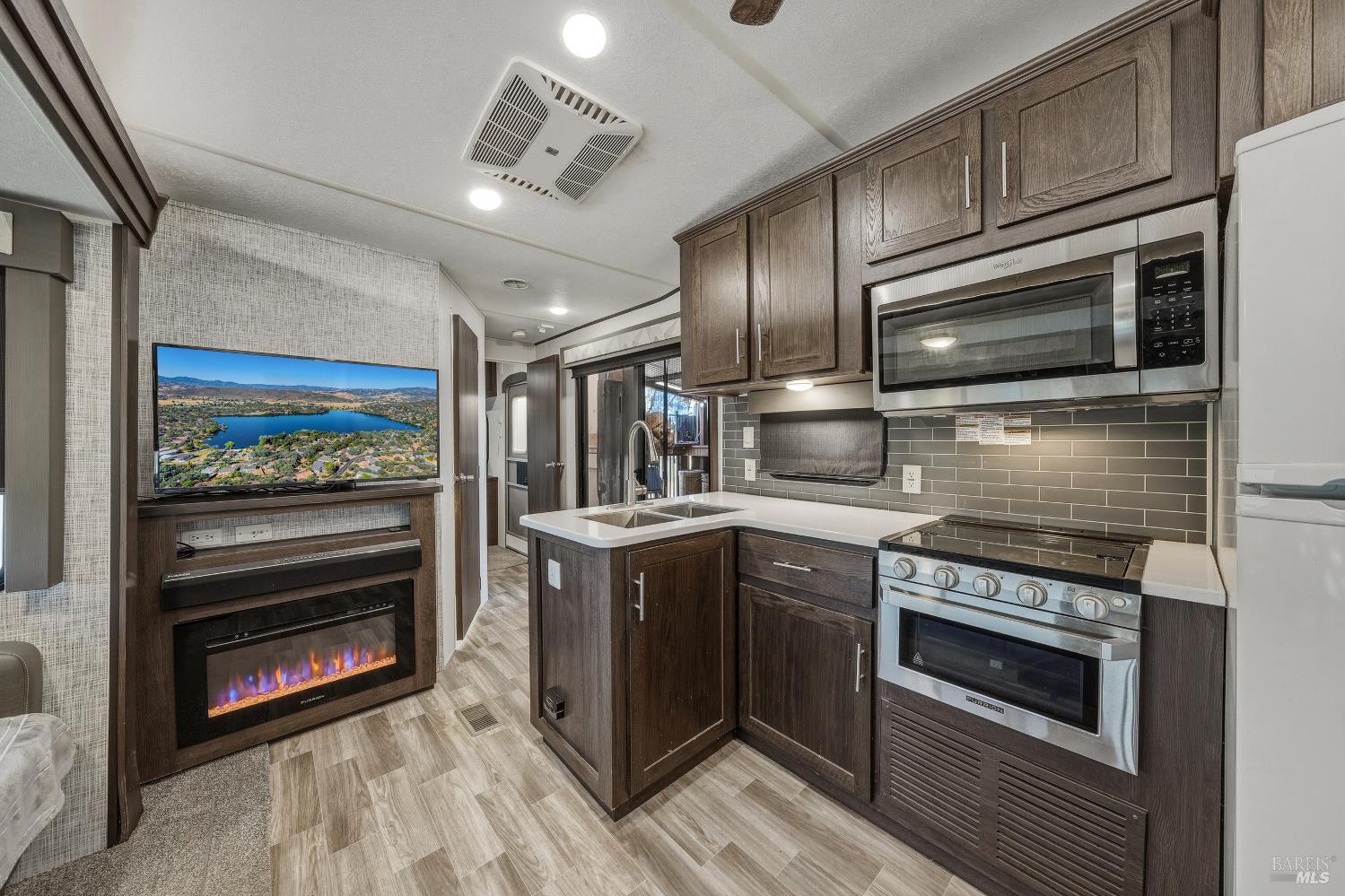 21738 Yankee Valley Road Hidden Valley Lake CA 95467
