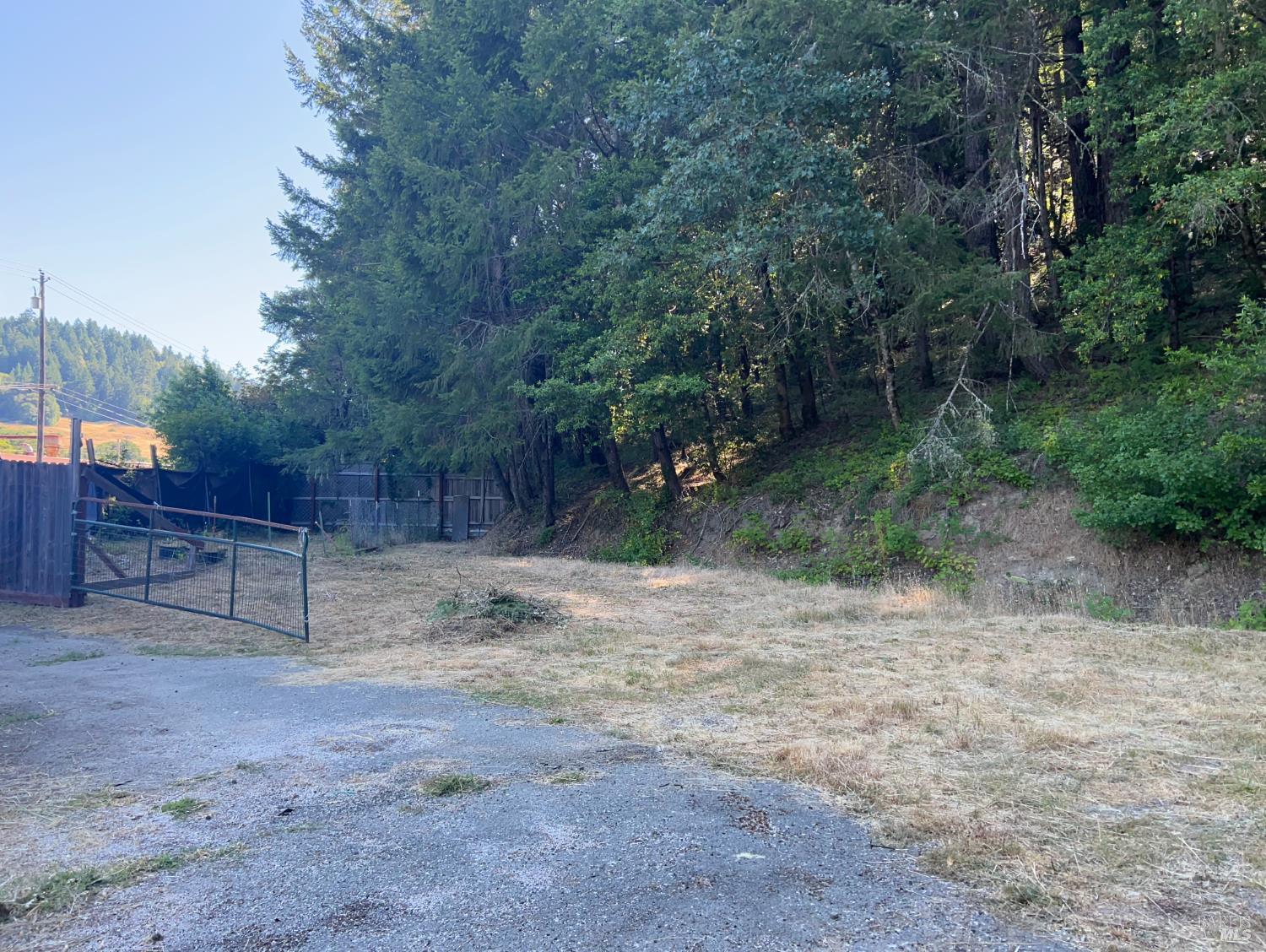 1901 Fort Bragg Road Willits CA 95490