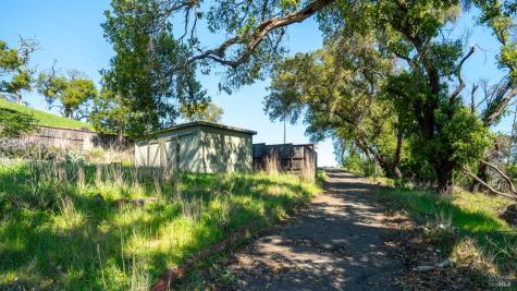 1470 Los Alamos Road Santa Rosa CA 95409