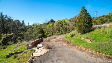 1470 Los Alamos Road Santa Rosa CA 95409