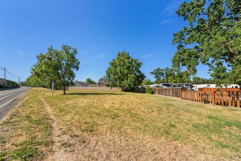 8185 Old Redwood Highway Windsor CA 95492