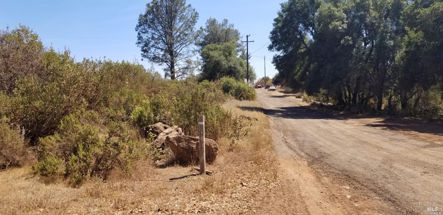 16175 10th Avenue Clearlake CA 95422