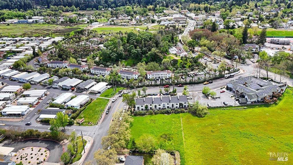 33 Brannan Street Calistoga CA 94515