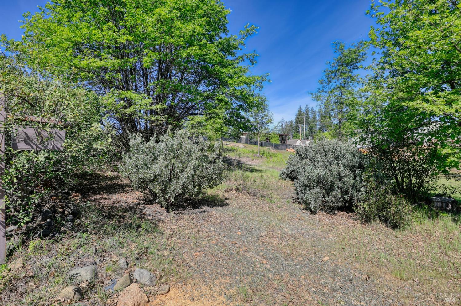 11051 Oak Street Cobb CA 95426
