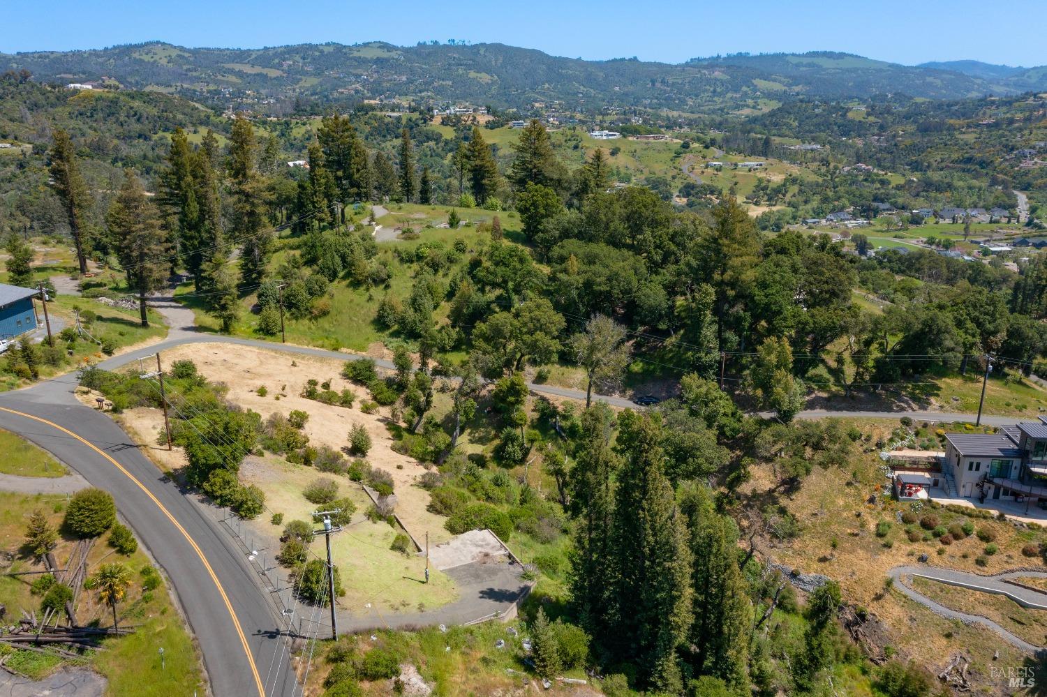 1058 Wikiup Drive Santa Rosa CA 95403