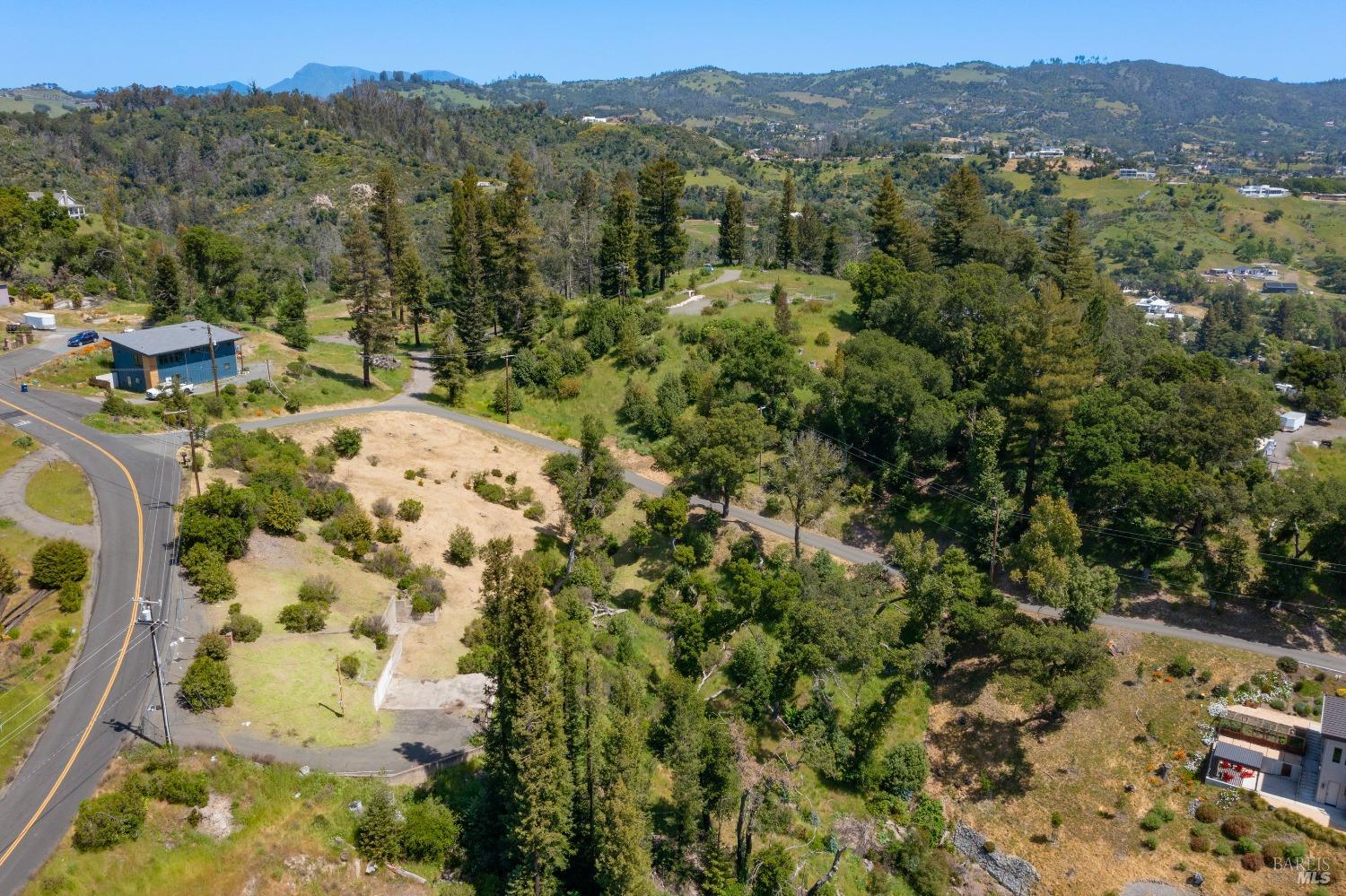 1058 Wikiup Drive Santa Rosa CA 95403