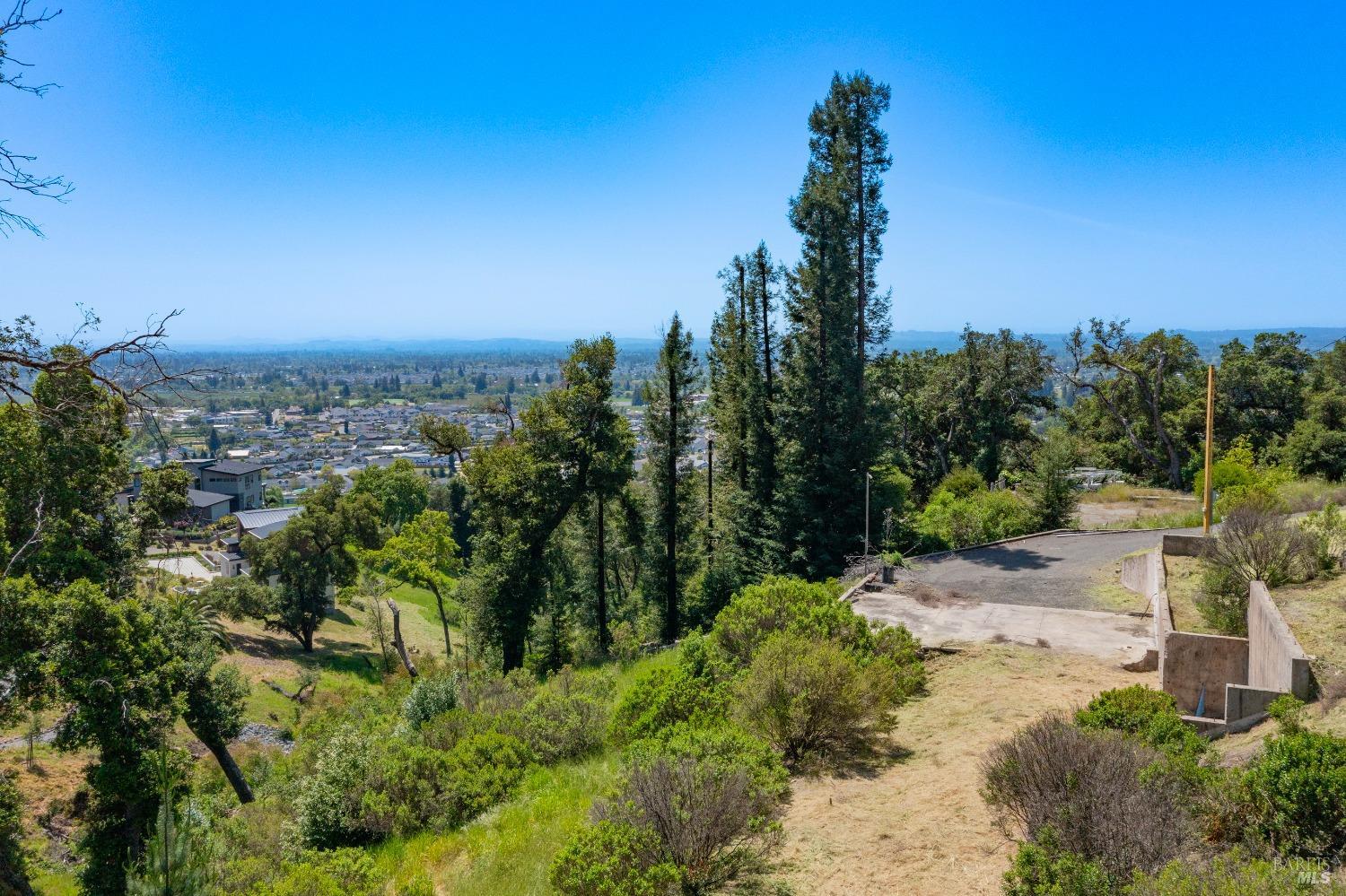 1058 Wikiup Drive Santa Rosa CA 95403
