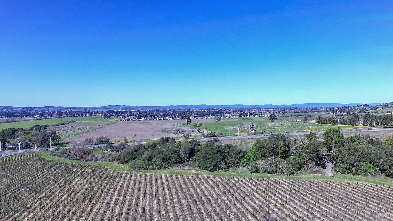 5573 Petaluma Hill Road Santa Rosa CA 95404
