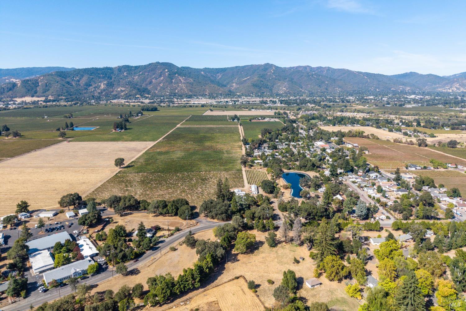 2070-2090 Old River Road Ukiah CA 95482