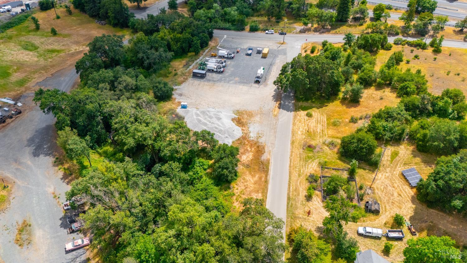 27101 Chrome Iron Road Cloverdale CA 95425