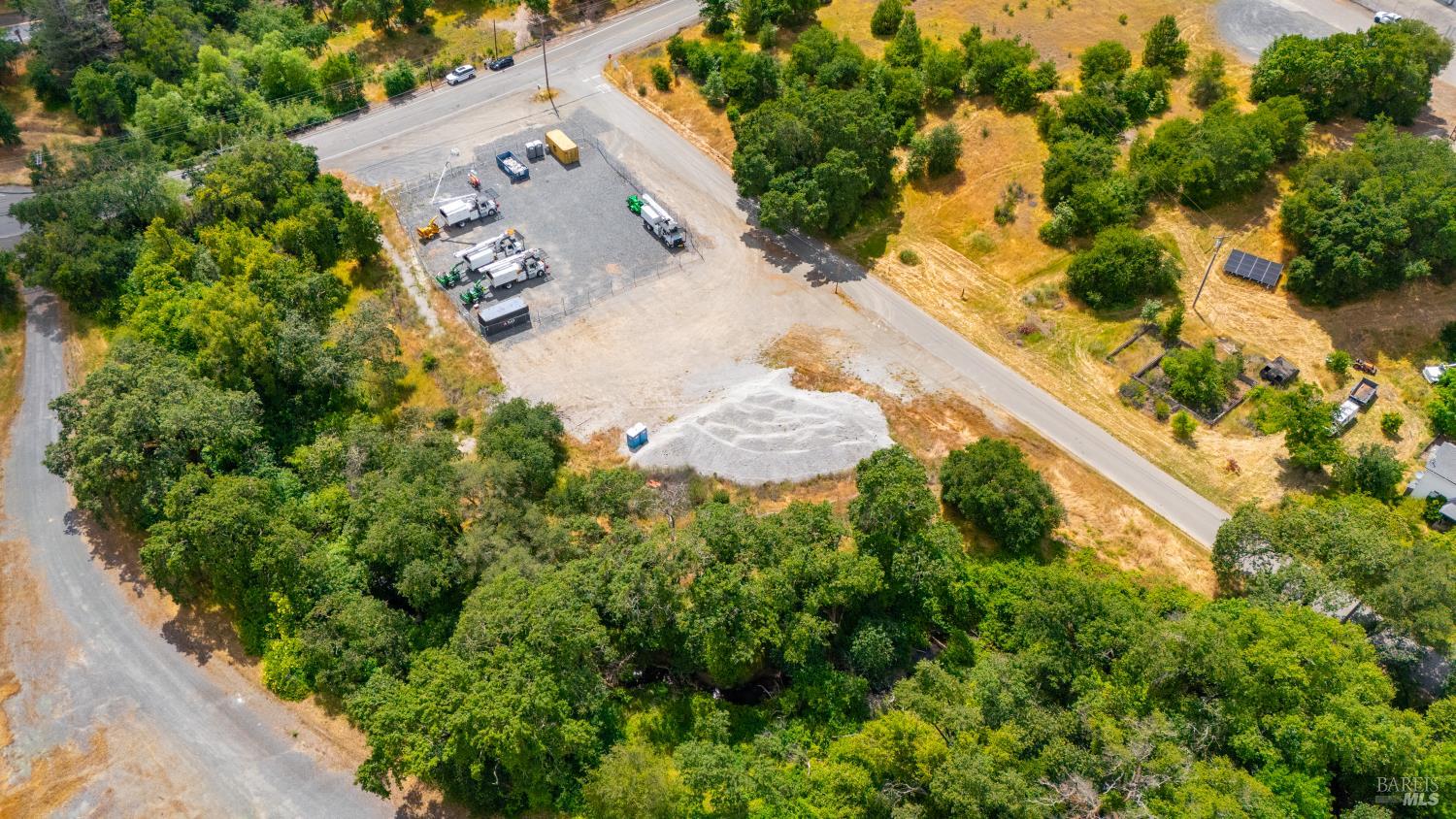 27101 Chrome Iron Road Cloverdale CA 95425