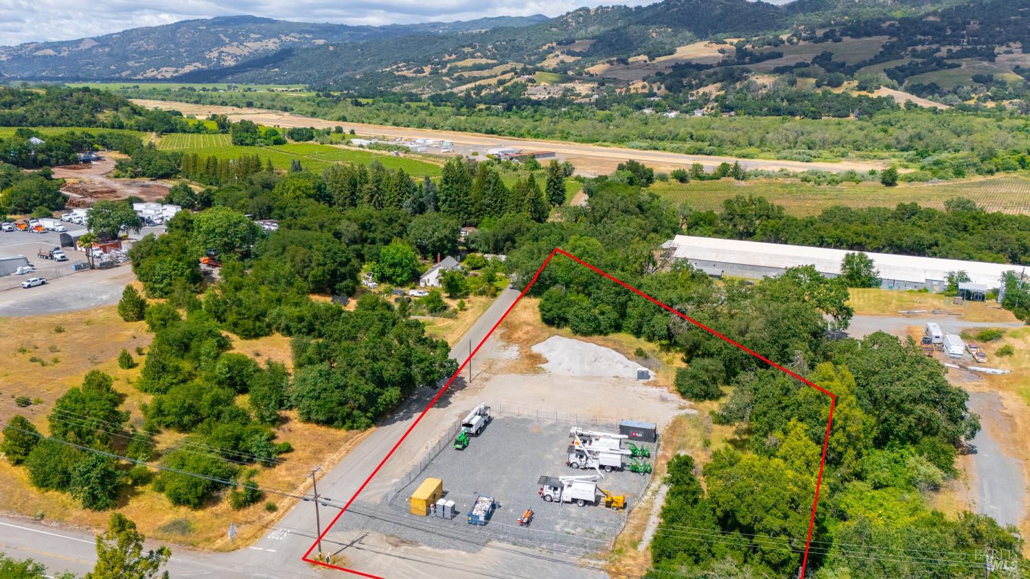 27101 Chrome Iron Road Cloverdale CA 95425