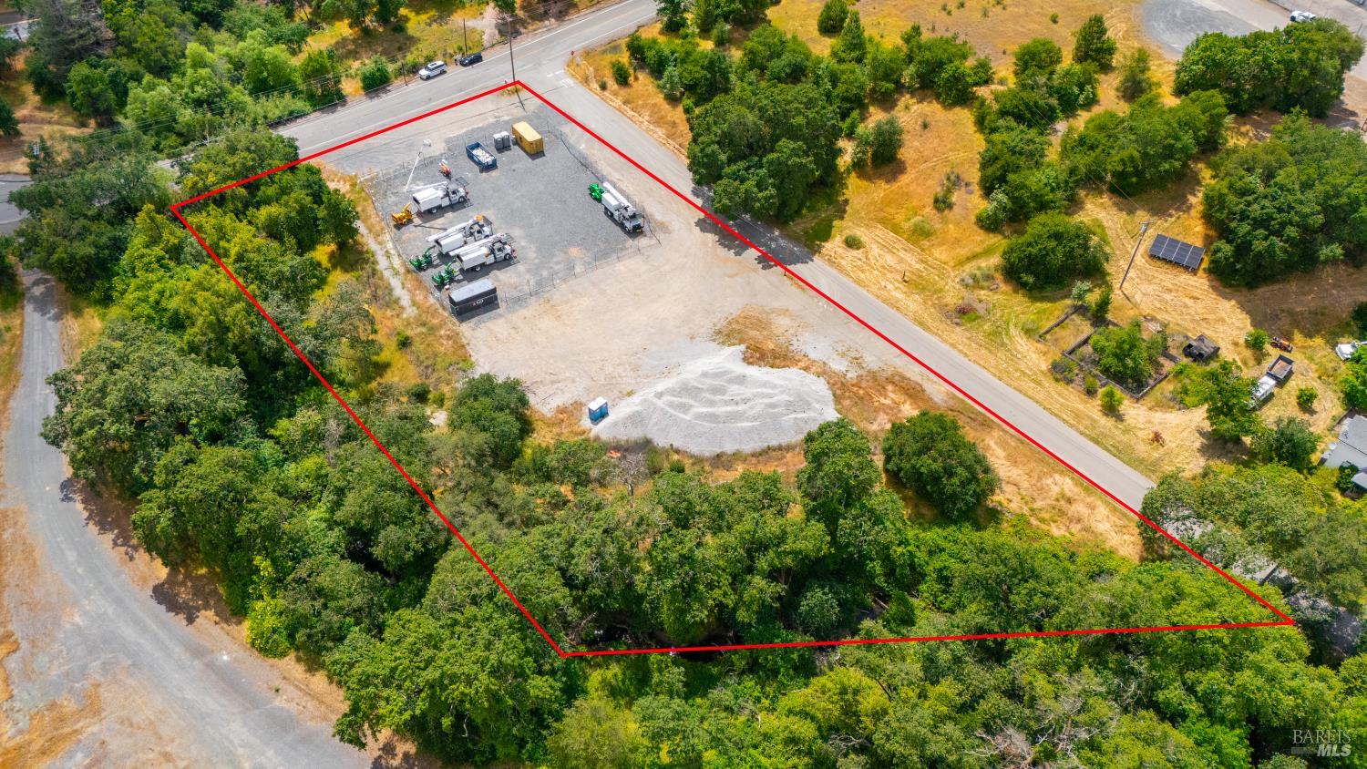 27101 Chrome Iron Road Cloverdale CA 95425