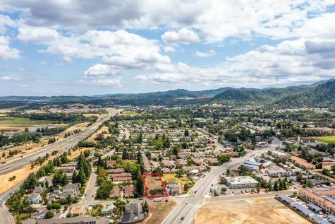 107 South Street Cloverdale CA 95425